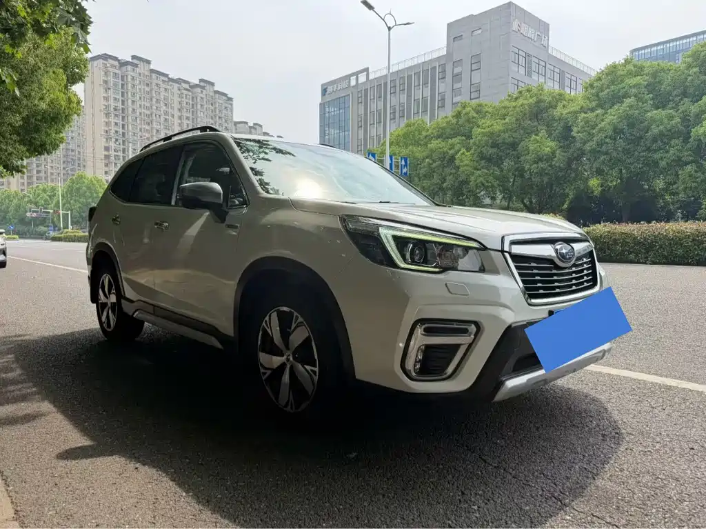 Subaru Forester 2019 — фото 2