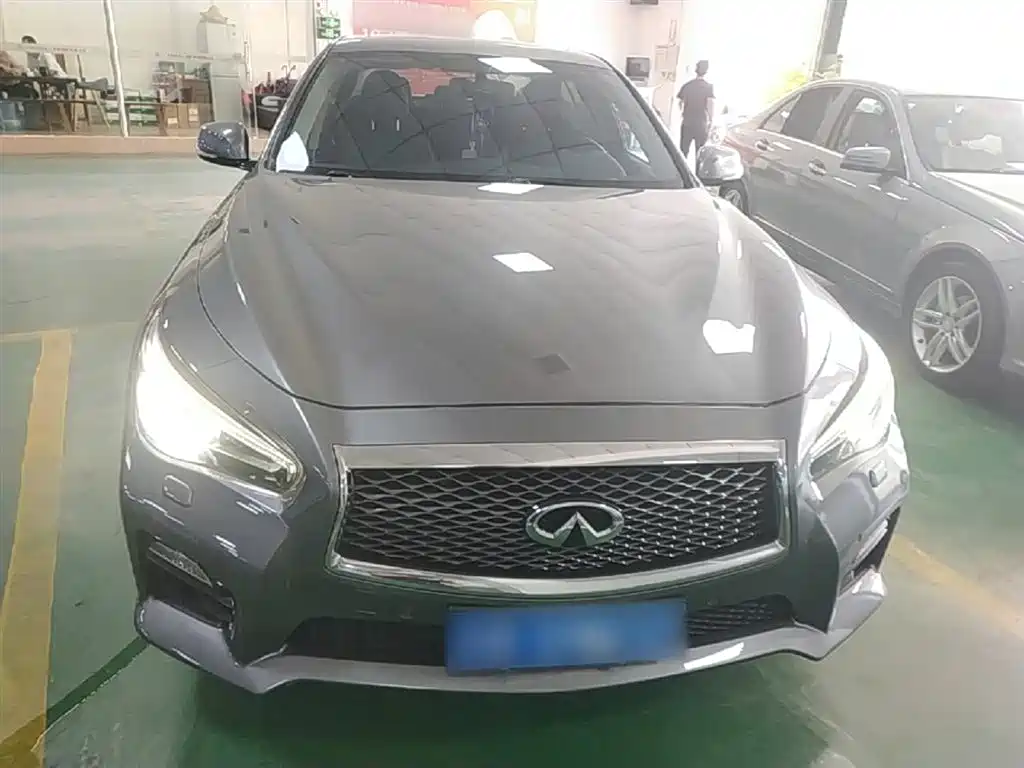 Infiniti Q50L 2015 — фото 3