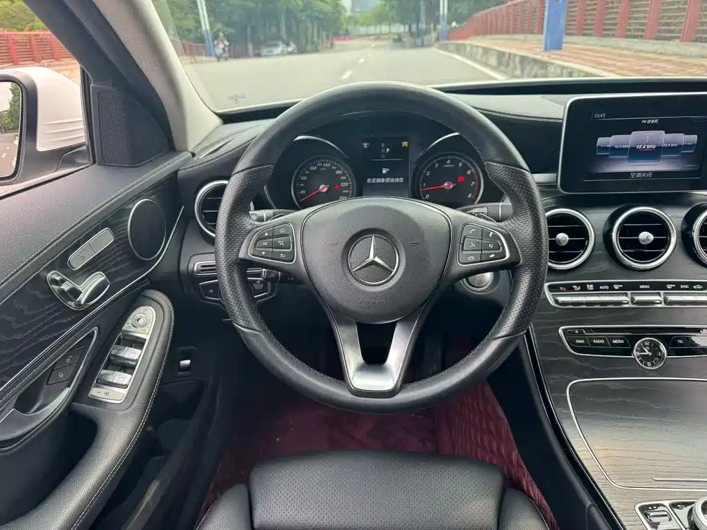 Mercedes-Benz C-Class 2018 — фото 9