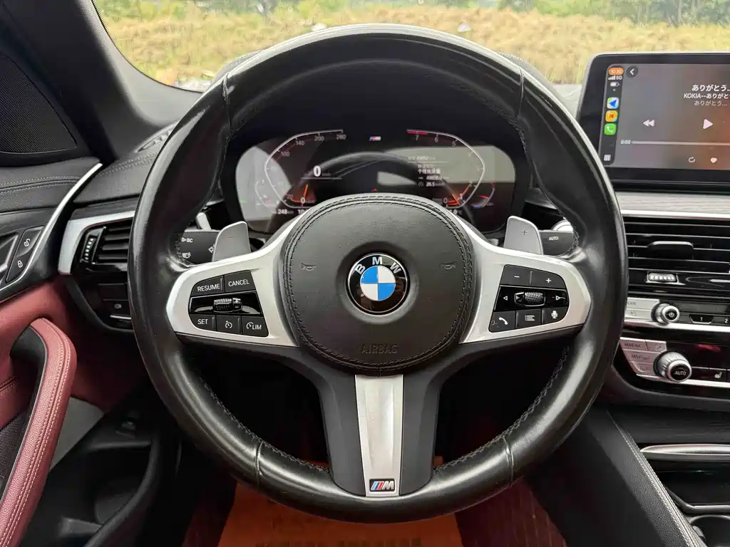 BMW 5 Series 2022 — фото 23