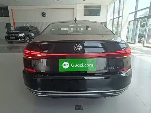 Volkswagen Passat 2025