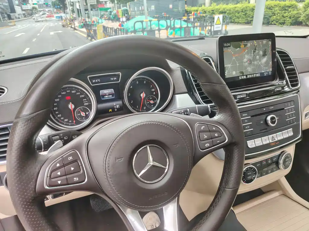 Mercedes-Benz GLS 2016 — фото 20