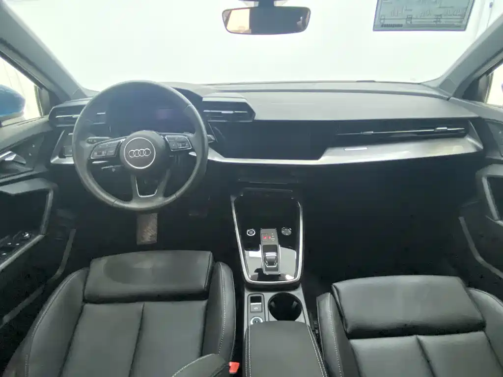 Audi A3 2022 — фото 10