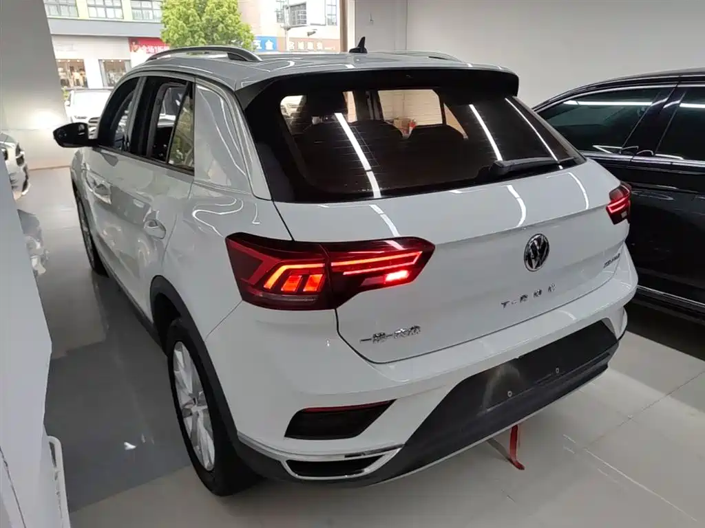 Volkswagen T-Roc 2020 — фото 5