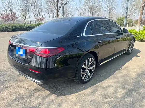 Mercedes-Benz E-Class 2025