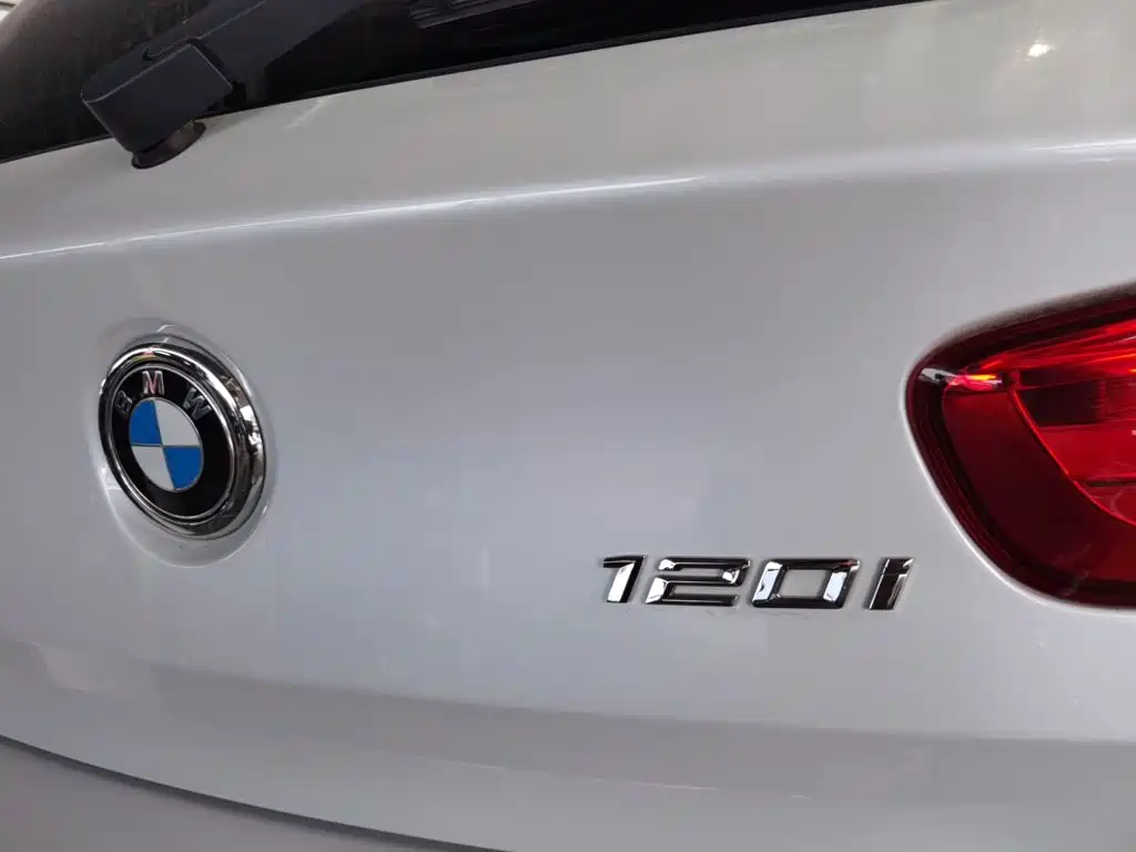 BMW 1 Series 2017 — фото 9