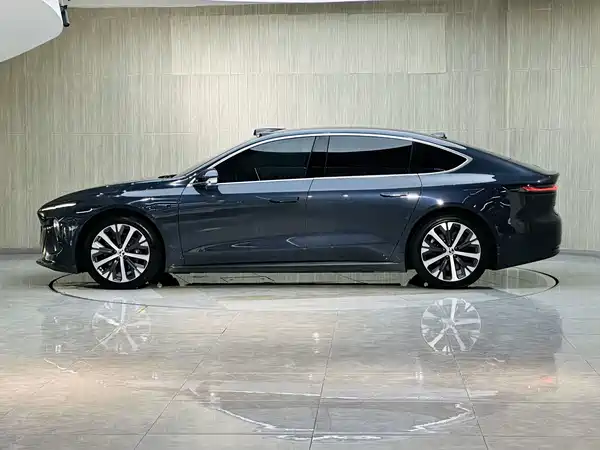 NIO ET7 2022