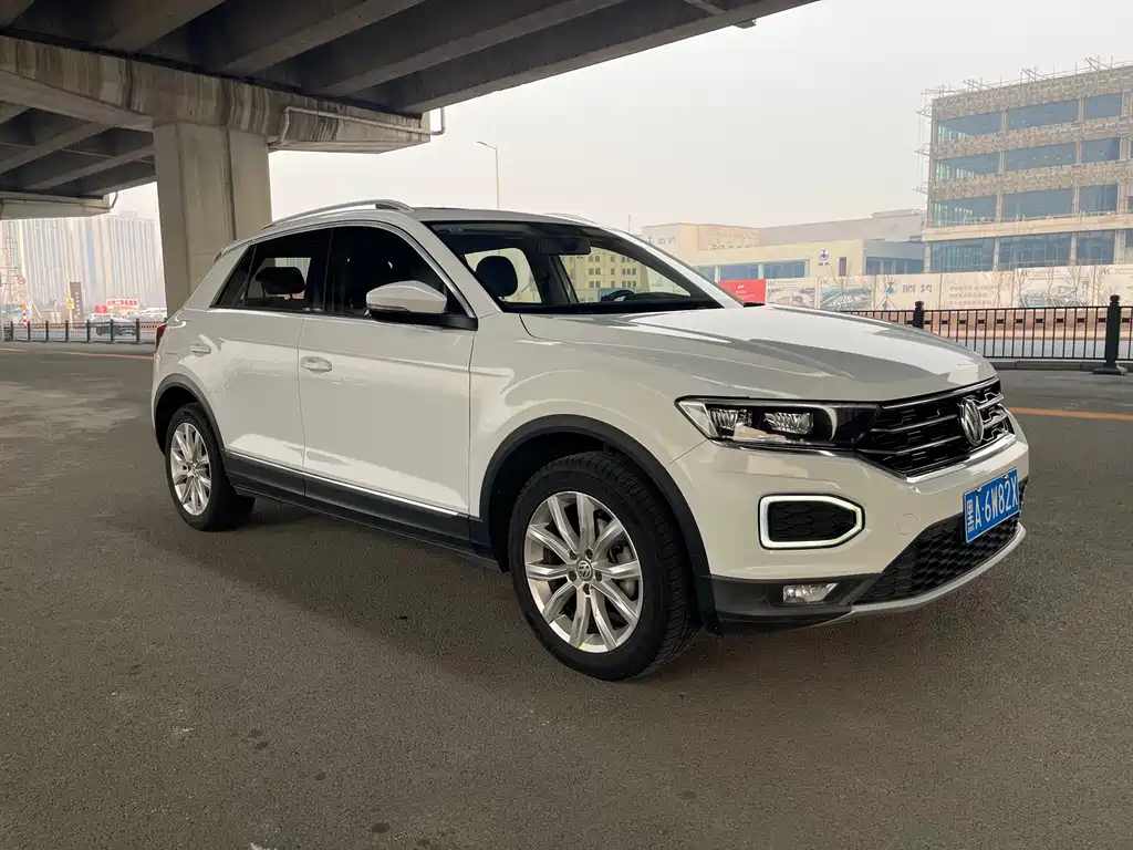 Volkswagen T-Roc 2020 — фото 2