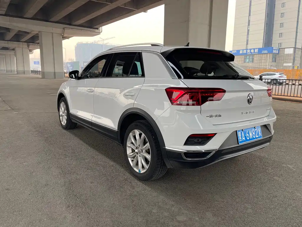 Volkswagen T-Roc 2020 — фото 5