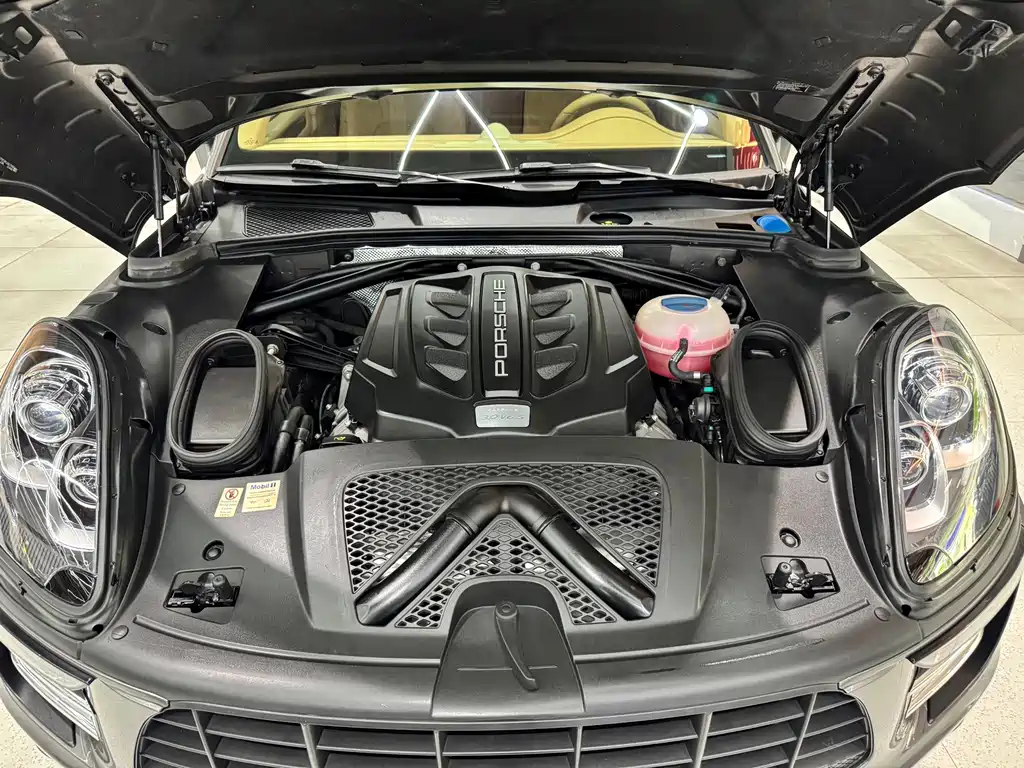Porsche Macan 2015 — фото 13
