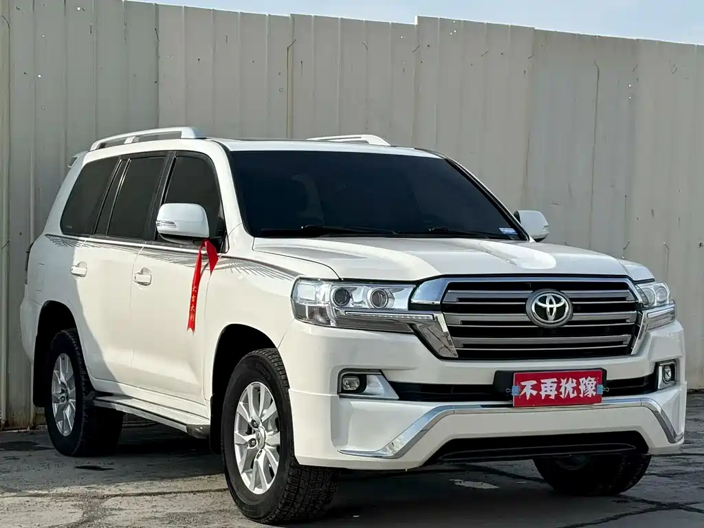 Toyota Land Cruiser 2013 — фото 3
