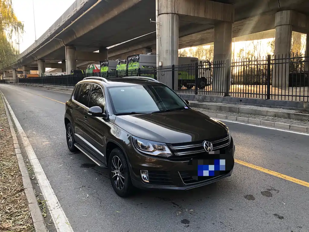 Volkswagen Tiguan 2015 — фото 3