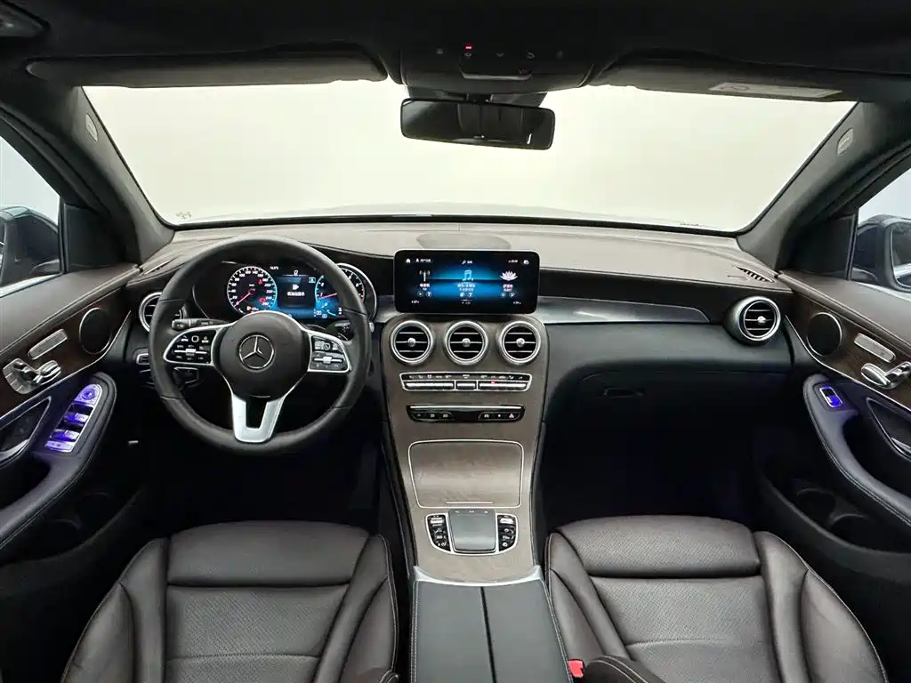 Mercedes-Benz GLC 2020 — фото 18