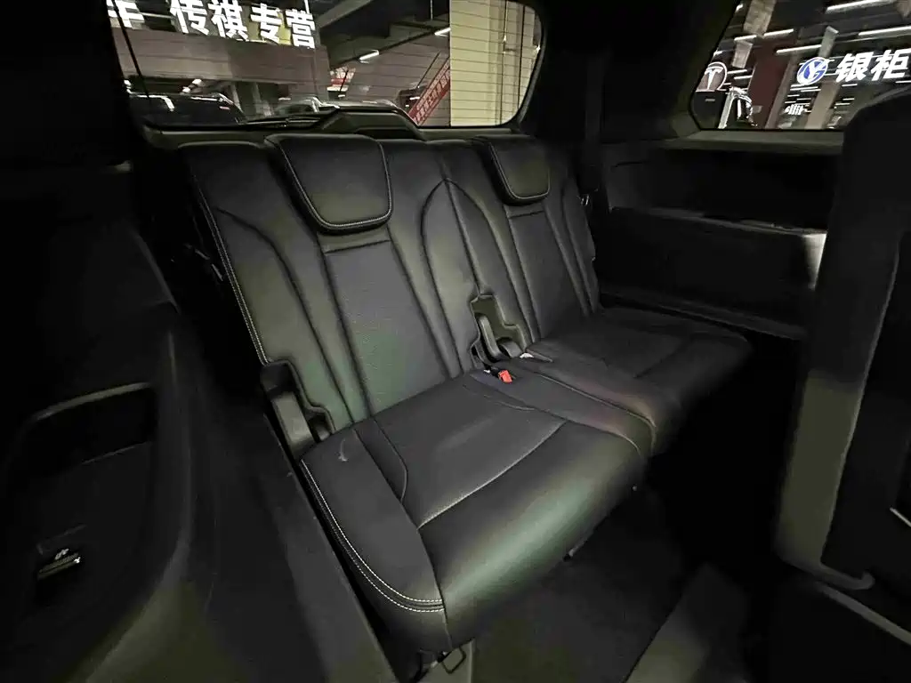 GAC Motor Trumpchi GS8 2022 — фото 34