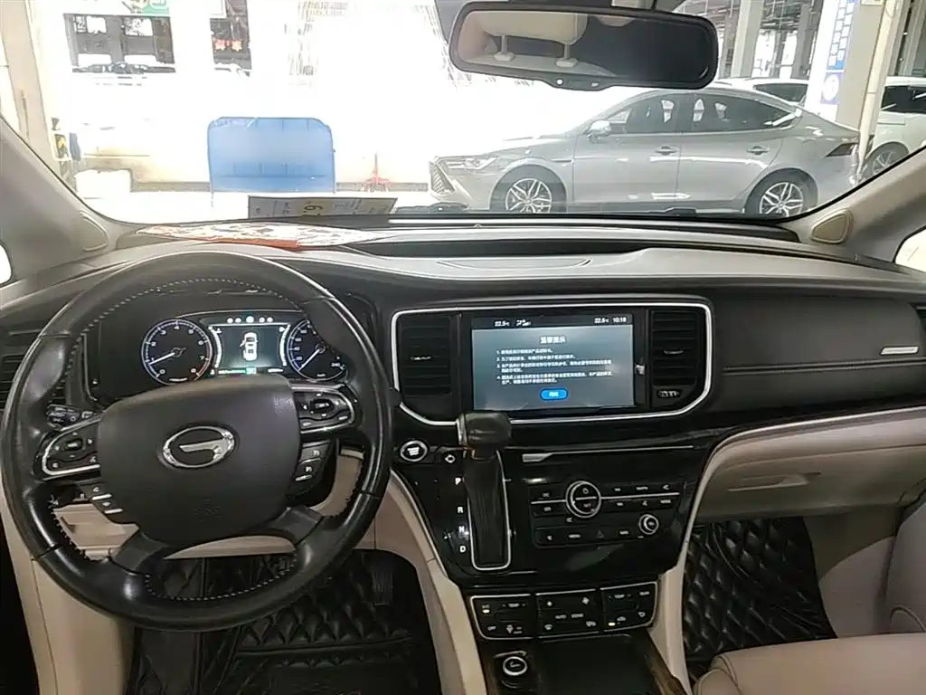 GAC Motor Trumpchi M8 2019 — фото 10