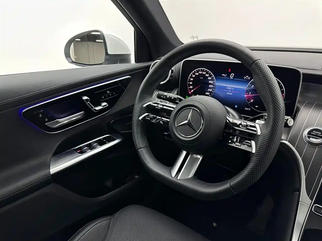 Mercedes-Benz GLC 2023 — фото 10