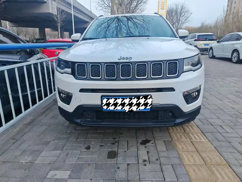 Jeep Compass 2019 — фото 2