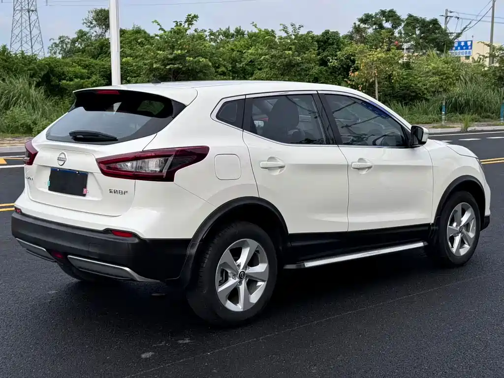 Nissan Qashqai 2023 — фото 4