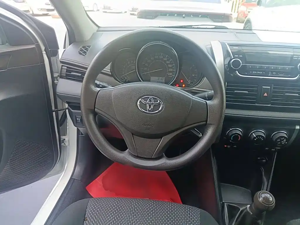 Toyota Vios 2016 — фото 11
