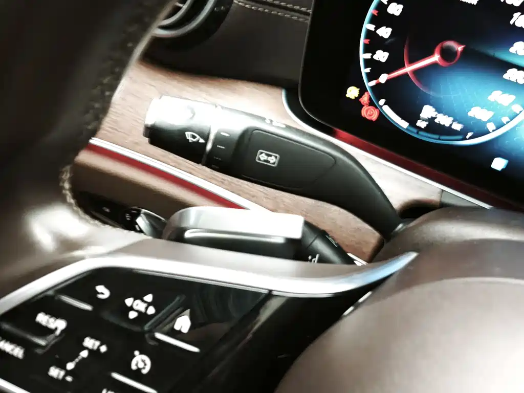 Mercedes-Benz E-Class 2022 — фото 10