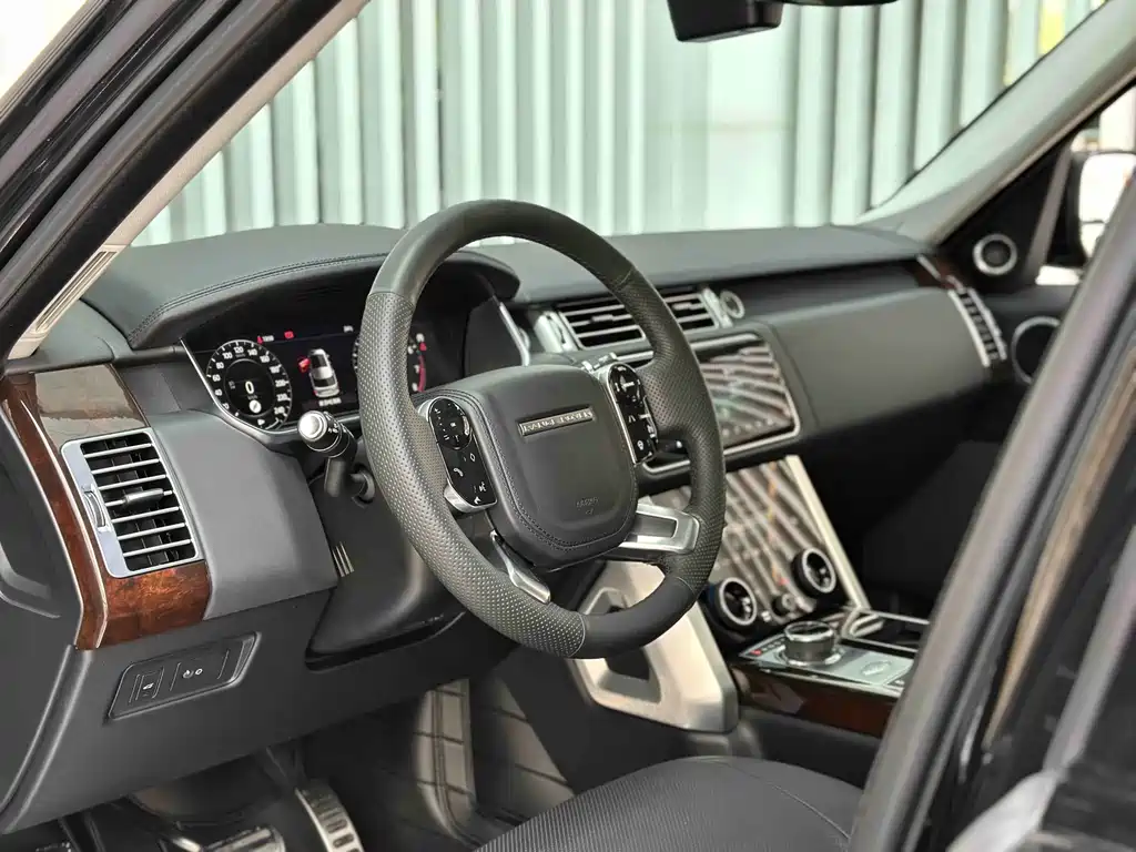 Land Rover Range Rover 2021 — фото 10