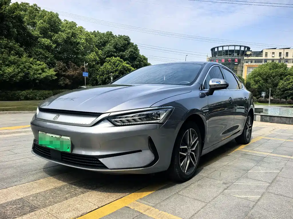 BYD Qin PLUS 2022 — фото 1