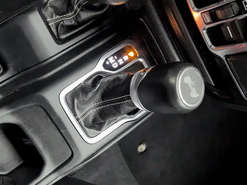 Jeep Wrangler PHEV 2021 — фото 13