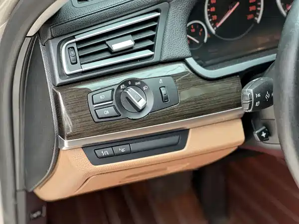 BMW 7 Series 2009