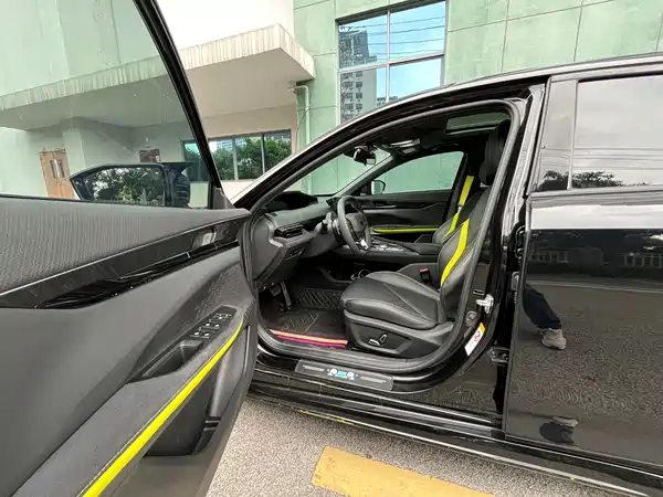 Changan UNI-V 2022