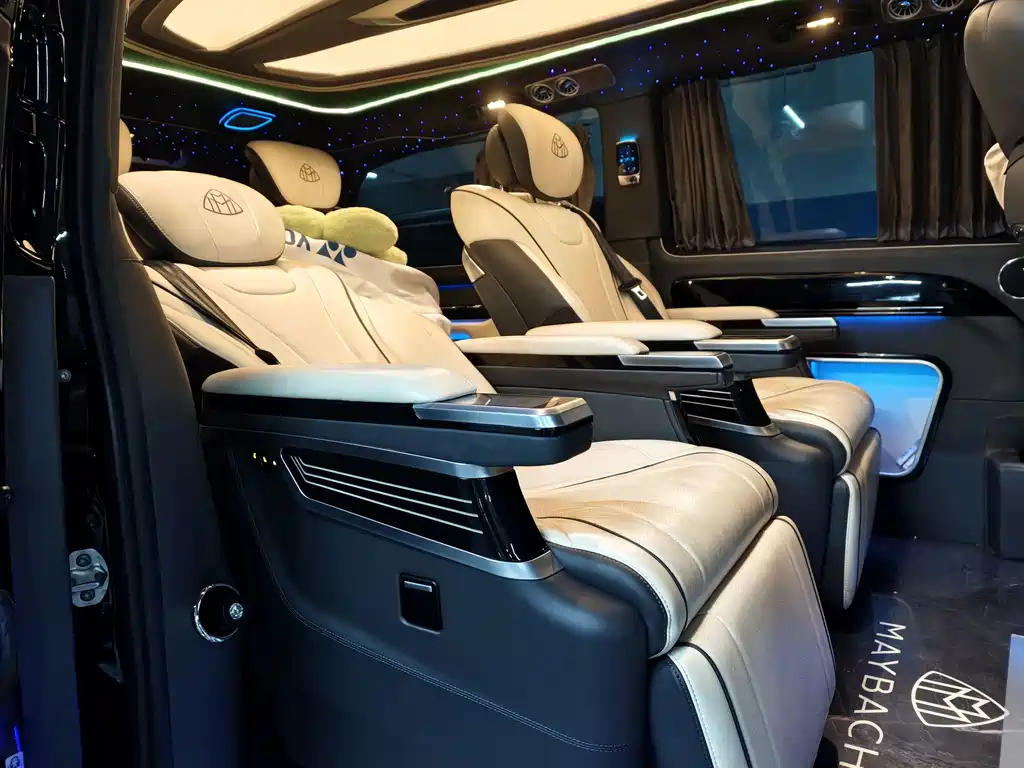 Mercedes-Benz Vito 2023 — фото 12