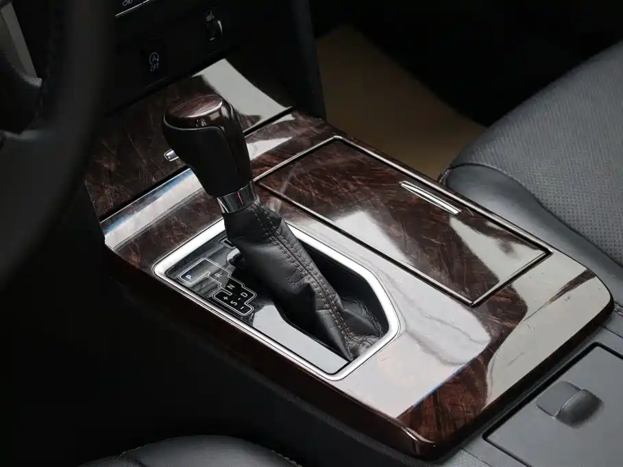 Toyota Camry 2017 — фото 15