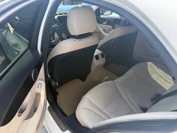 Mercedes-Benz C-Class 2017