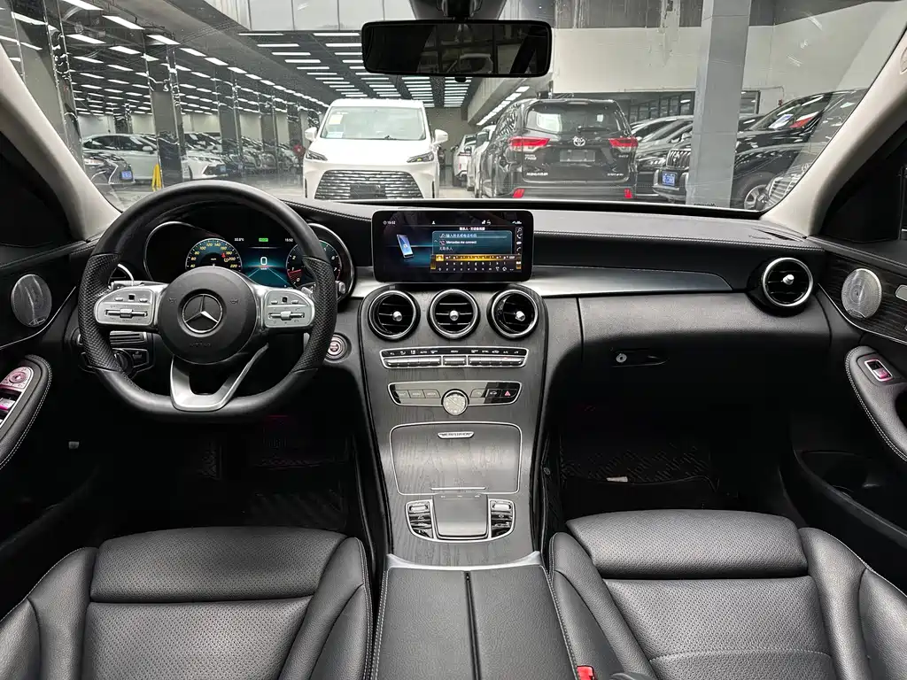 Mercedes-Benz C-Class 2021 — фото 10