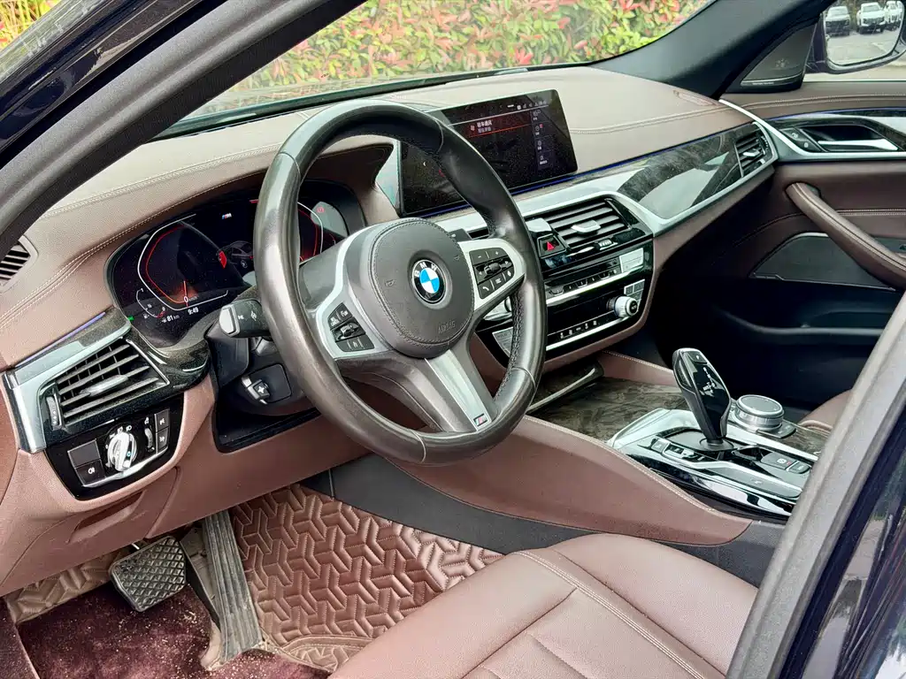 BMW 5 Series 2020 — фото 4