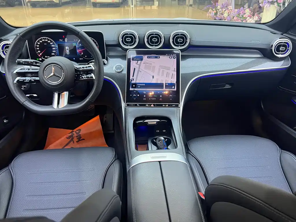 Mercedes-Benz C-Class 2024 — фото 17