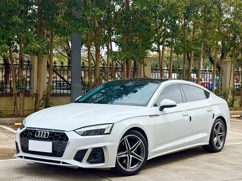 Audi A5 2023 — фото 1