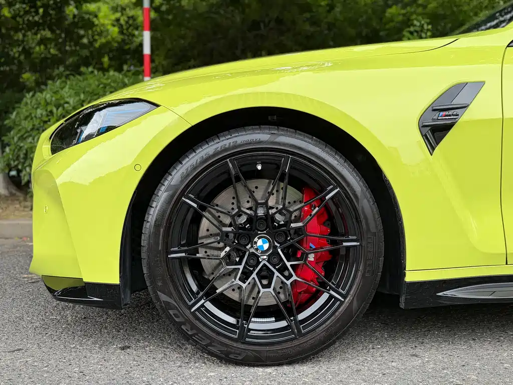 BMW M4 2025 — фото 13