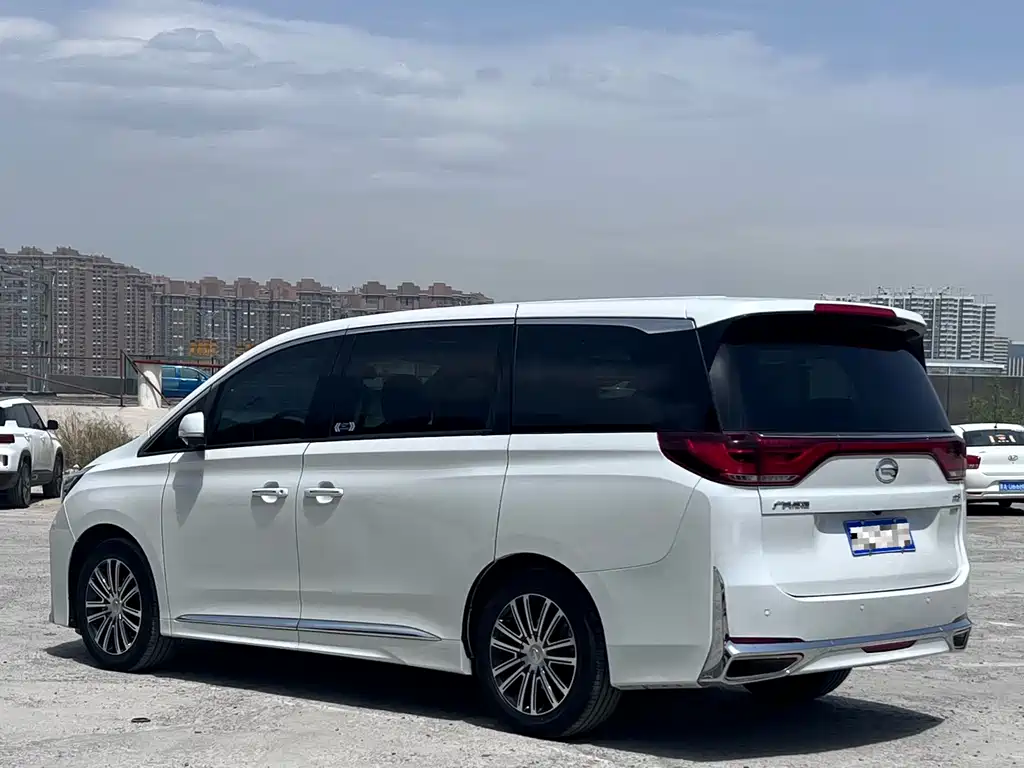 GAC Motor Trumpchi M8 2022 — фото 6