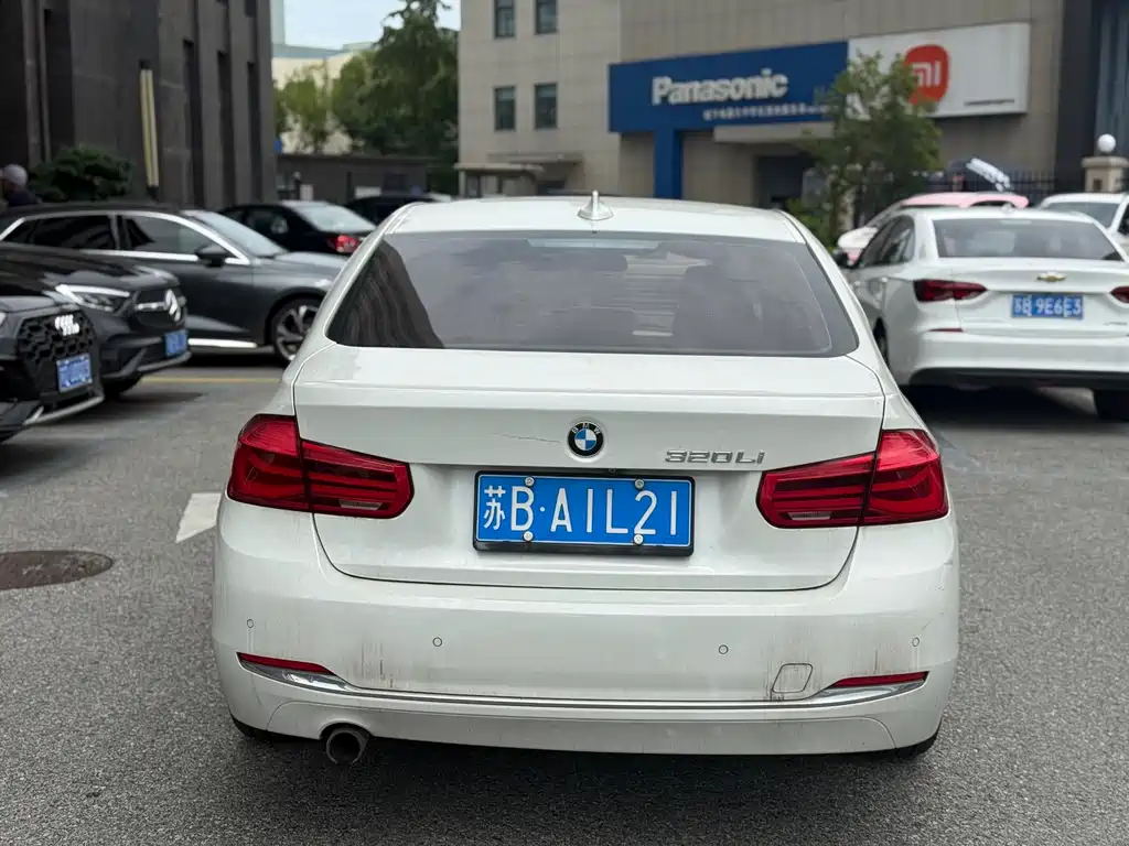 BMW 3 Series 2015 — фото 11