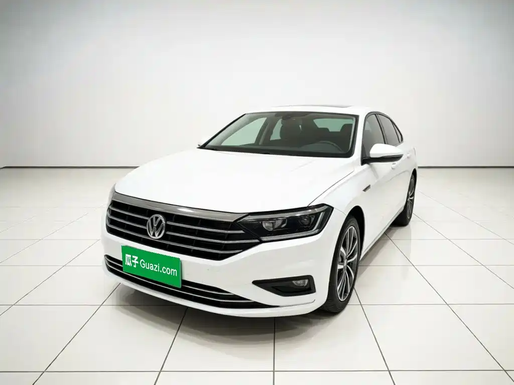 Volkswagen Sagitar 2020