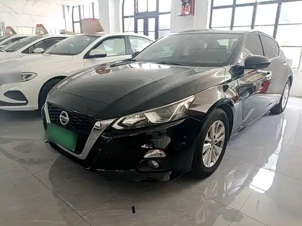 Nissan Teana 2022