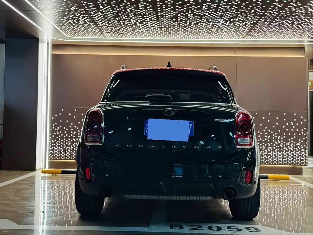 MINI JCW Countryman 2018 — фото 20