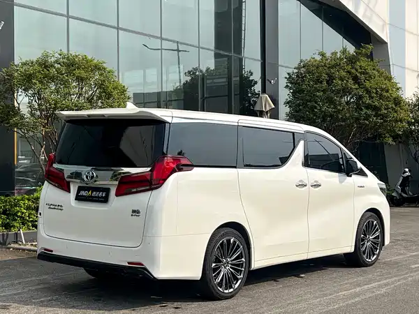 Toyota Alphard 2020