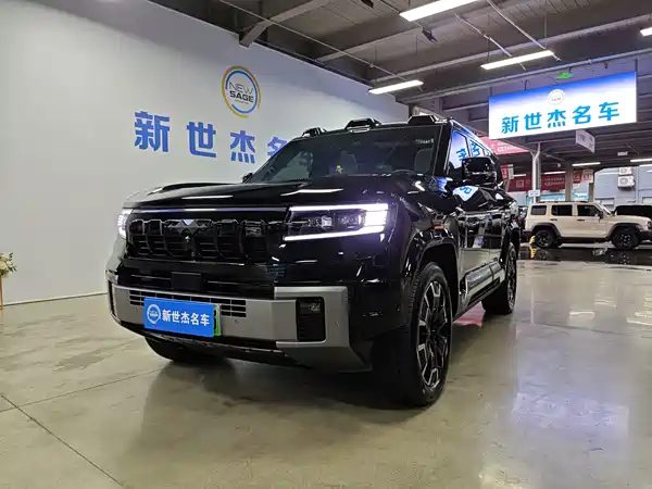 Fangchengbao Leopard 8 2025