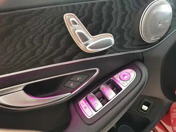 Mercedes-Benz C-Class 2021