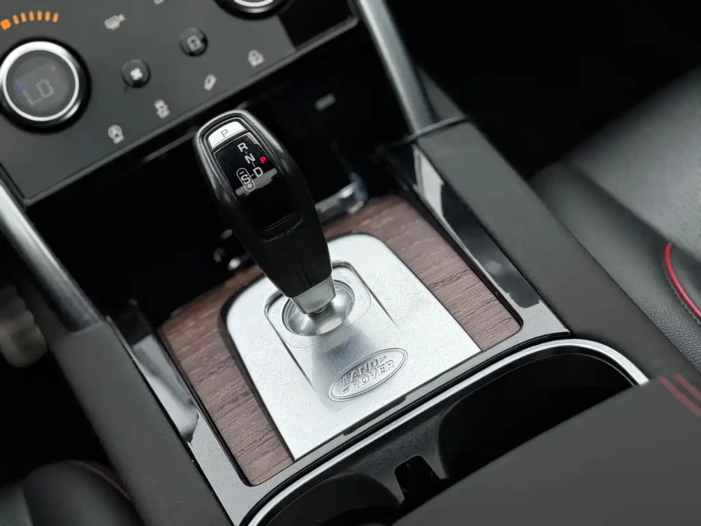 Land Rover Discovery Sport 2021 — фото 13