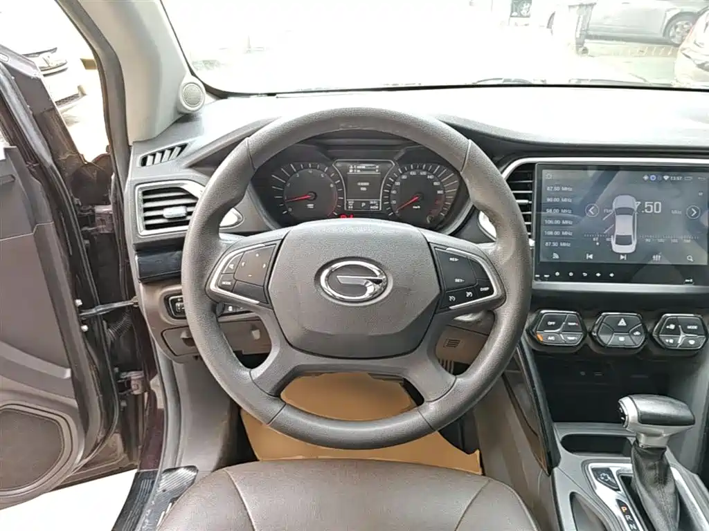 GAC Motor Trumpchi GS4 2016 — фото 11
