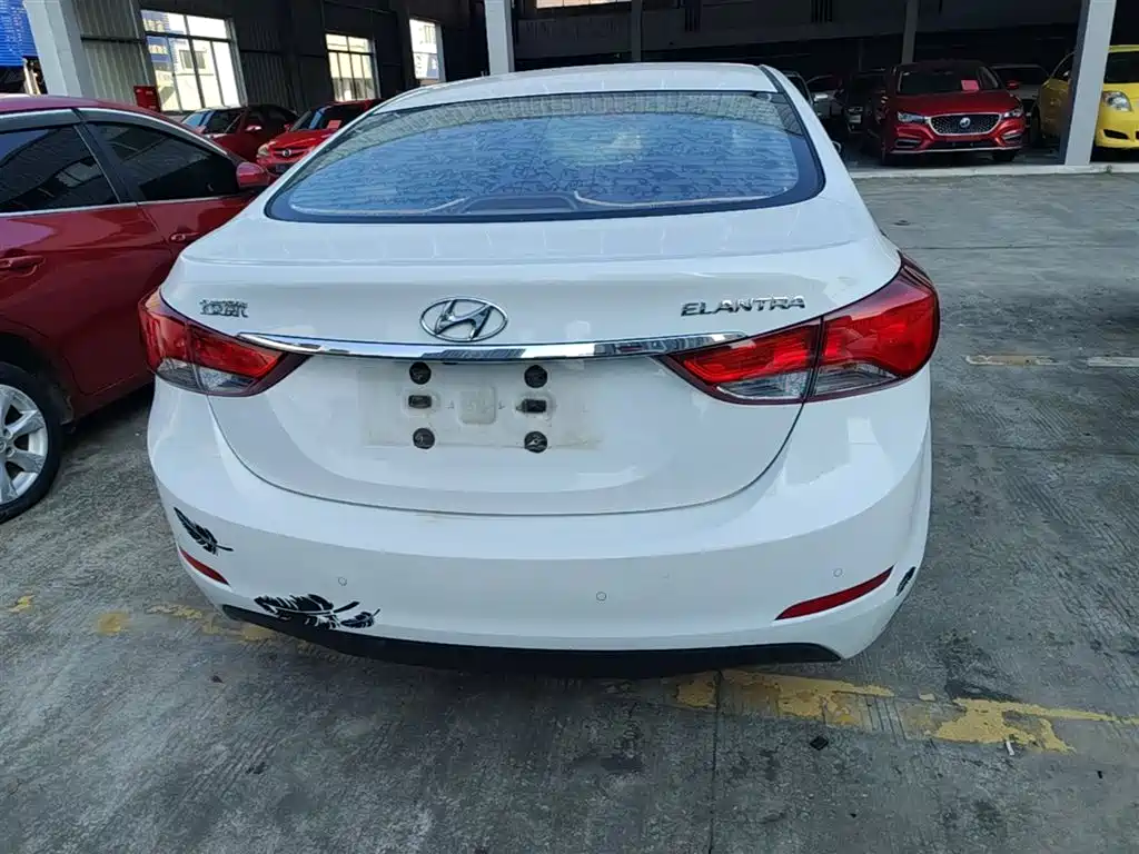 Hyundai Elantra Langdong 2016 — фото 6