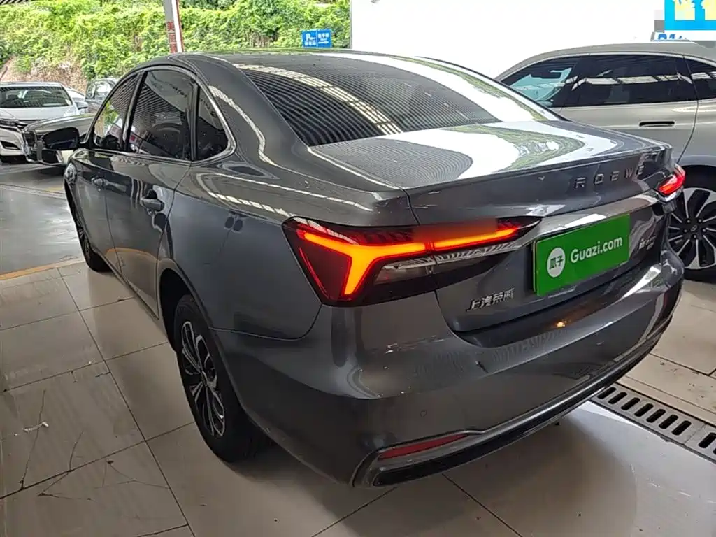 Roewe i6 MAX New Energy 2022 — фото 5