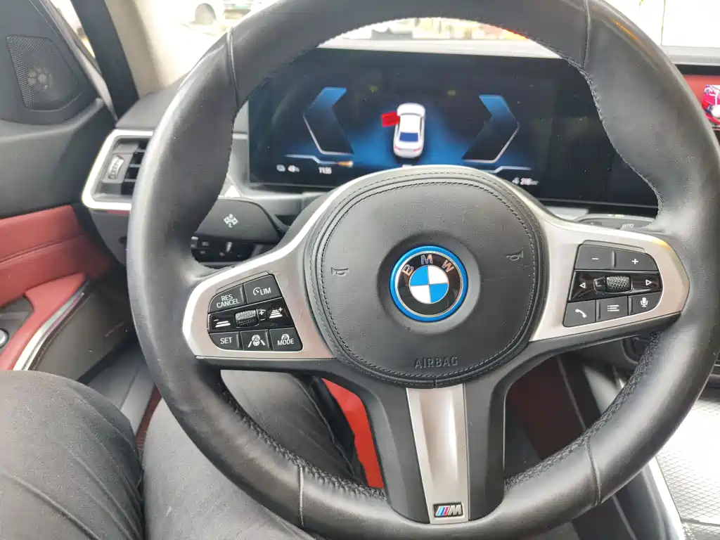 BMW i3 2024 — фото 6